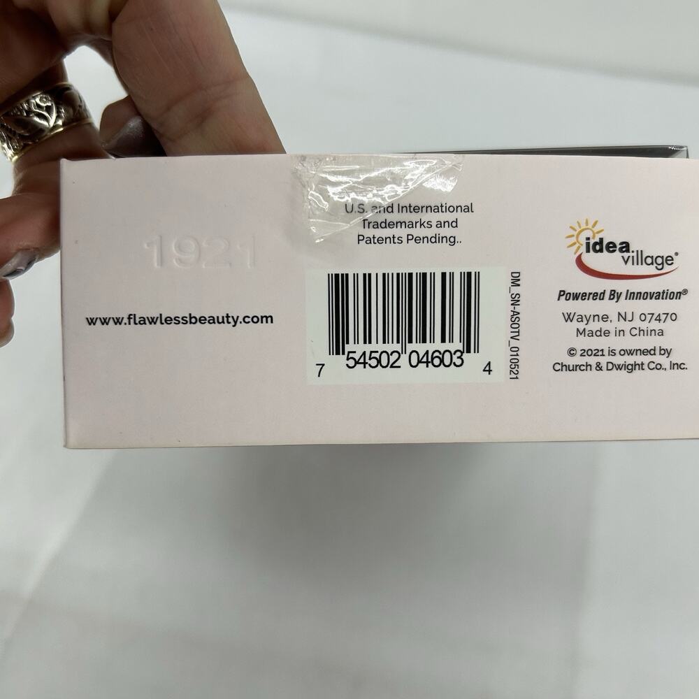 Finishing Touch FLAWLESS SALON NAILS Manicure Pedicure Tool - BRAND NEW - Picture 5 of 5